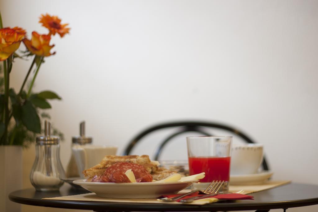 Residenza Betta Bed & Breakfast ฟลอเรนซ์ ภายนอก รูปภาพ